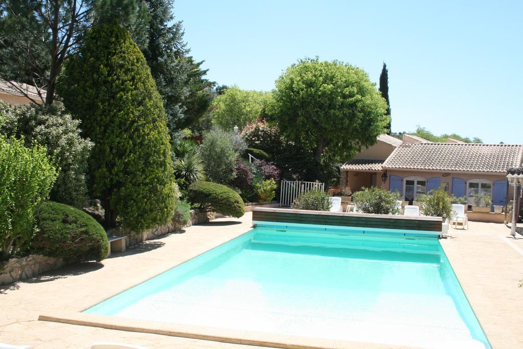 Mas Des Petits Loups Villa Cabrieres  Exterior photo